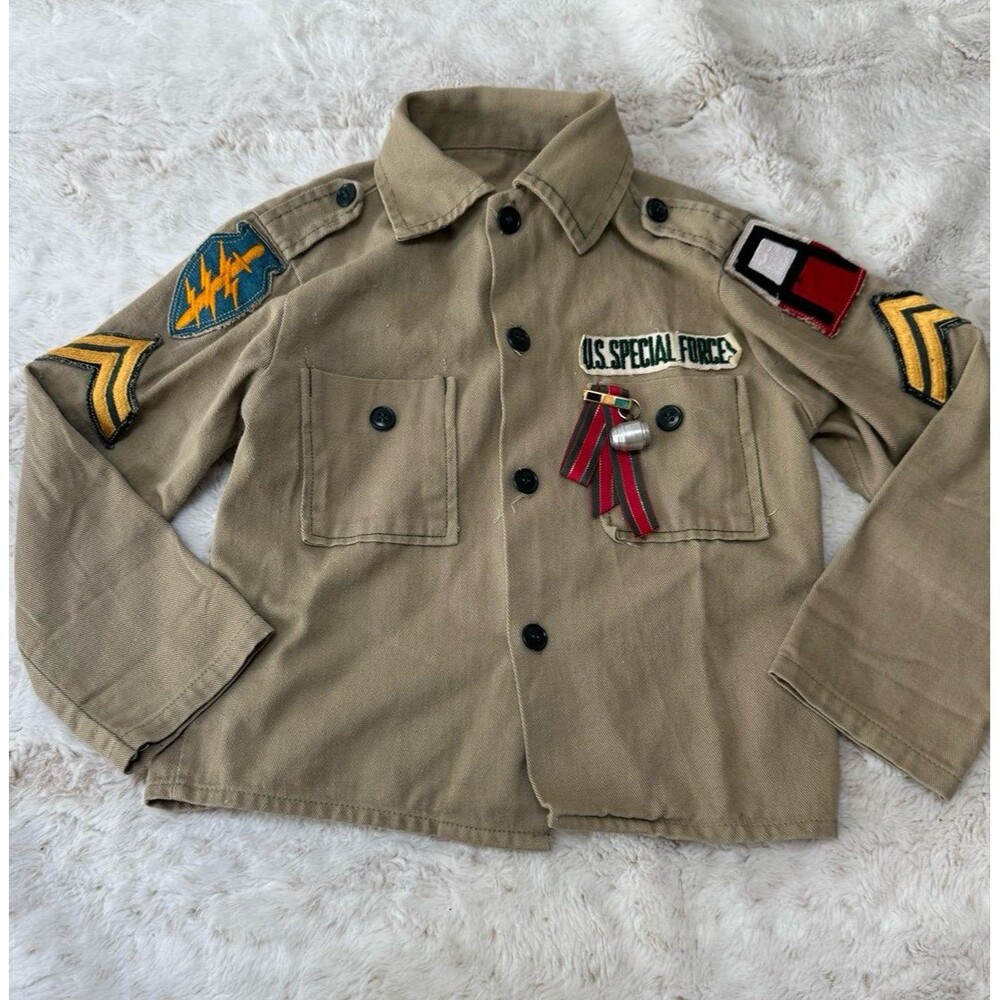 VTG 60s Kids Military U.S. Special Forces 1st Army Button Shirt Spearhead Patch